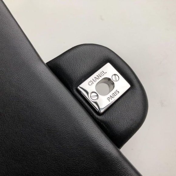 Chanel Classic Medium Double Flap Quilted Caviar Shoulder bag - Picture 6 of 9